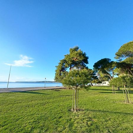 Family Apartments Zadar - Ryanair Exclusive エクステリア 写真