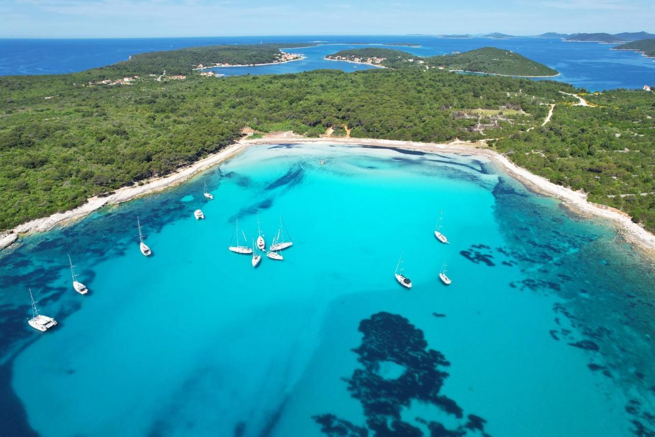 Family Apartments Zadar - Ryanair Exclusive エクステリア 写真