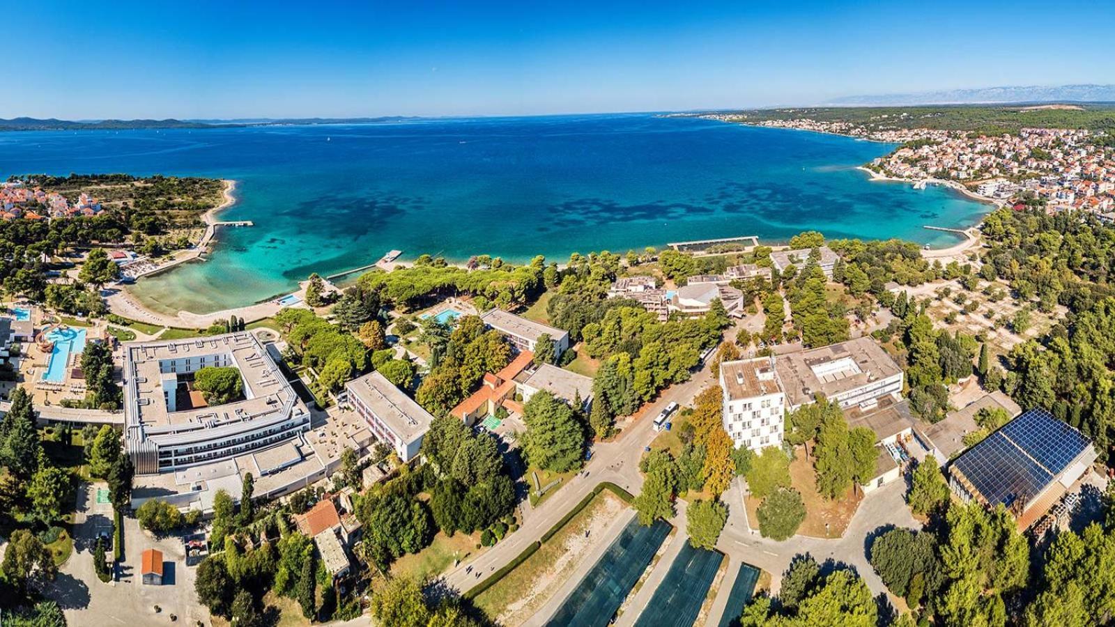 Family Apartments Zadar - Ryanair Exclusive エクステリア 写真
