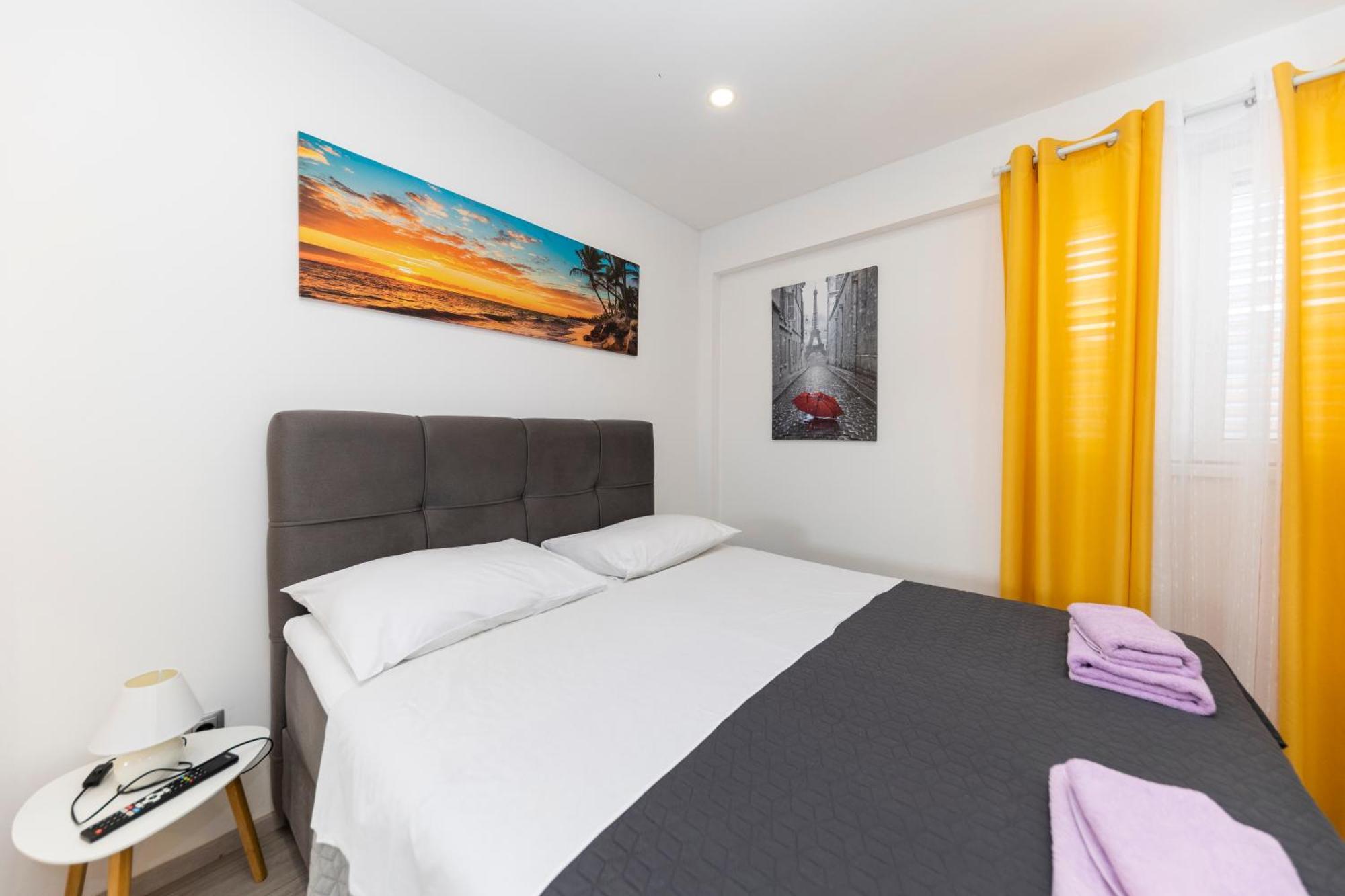 Family Apartments Zadar - Ryanair Exclusive エクステリア 写真