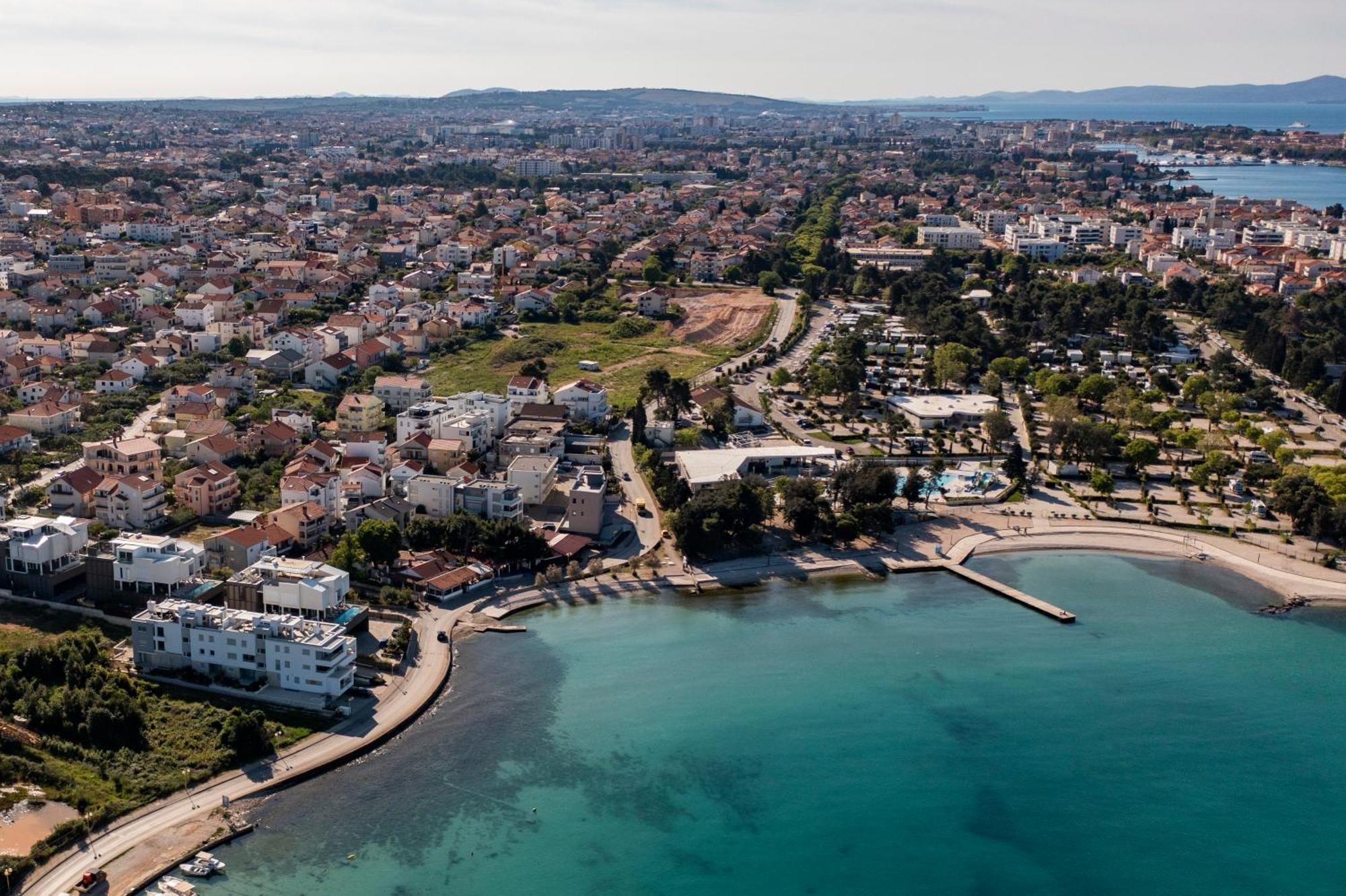 Family Apartments Zadar - Ryanair Exclusive エクステリア 写真