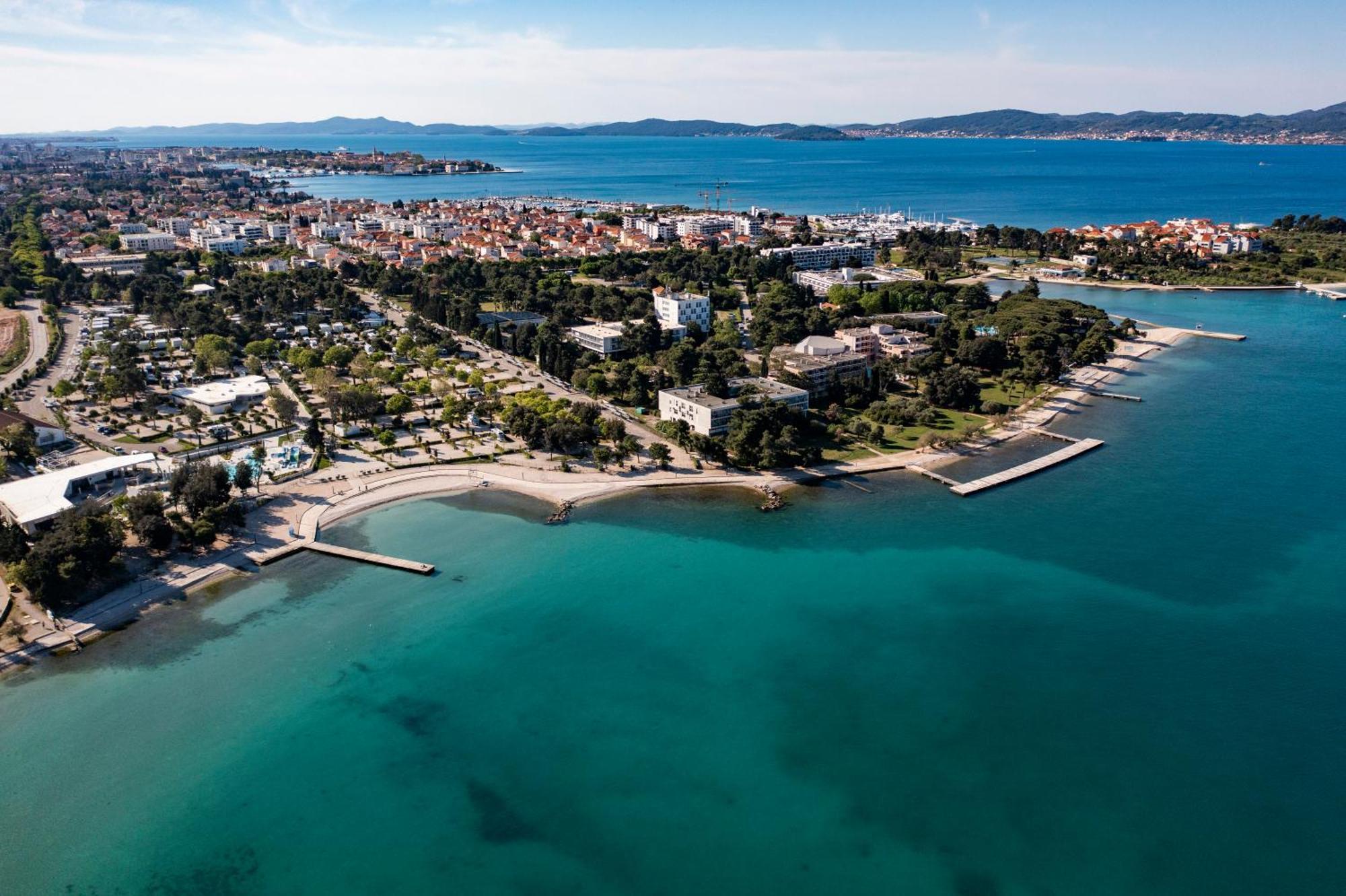 Family Apartments Zadar - Ryanair Exclusive エクステリア 写真
